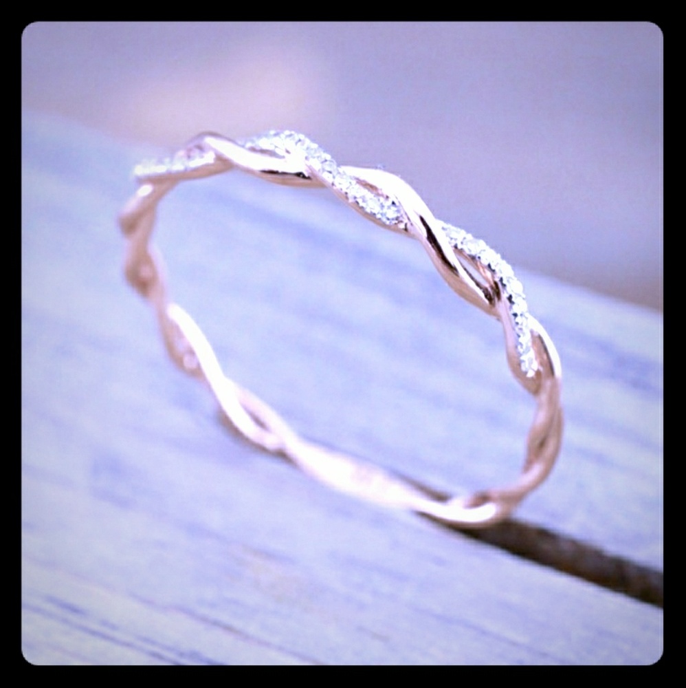 Back  & available in many sizes 14K ROSE